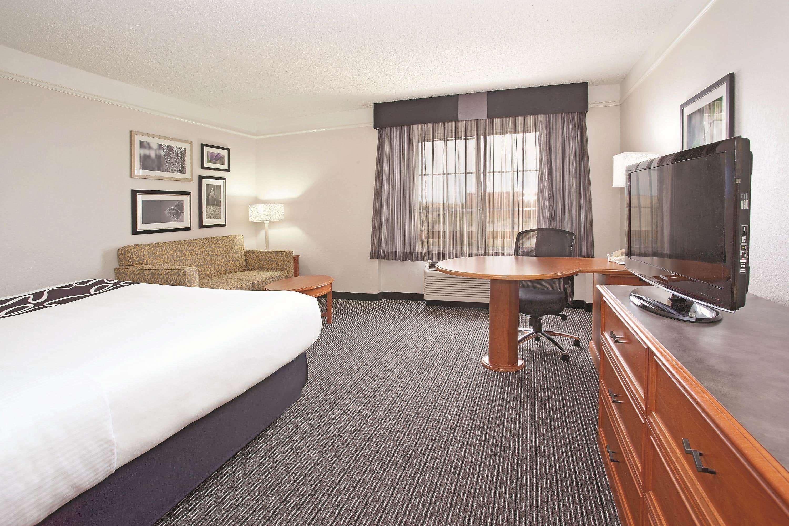 Hotel La Quinta By Wyndham Pueblo Esterno foto