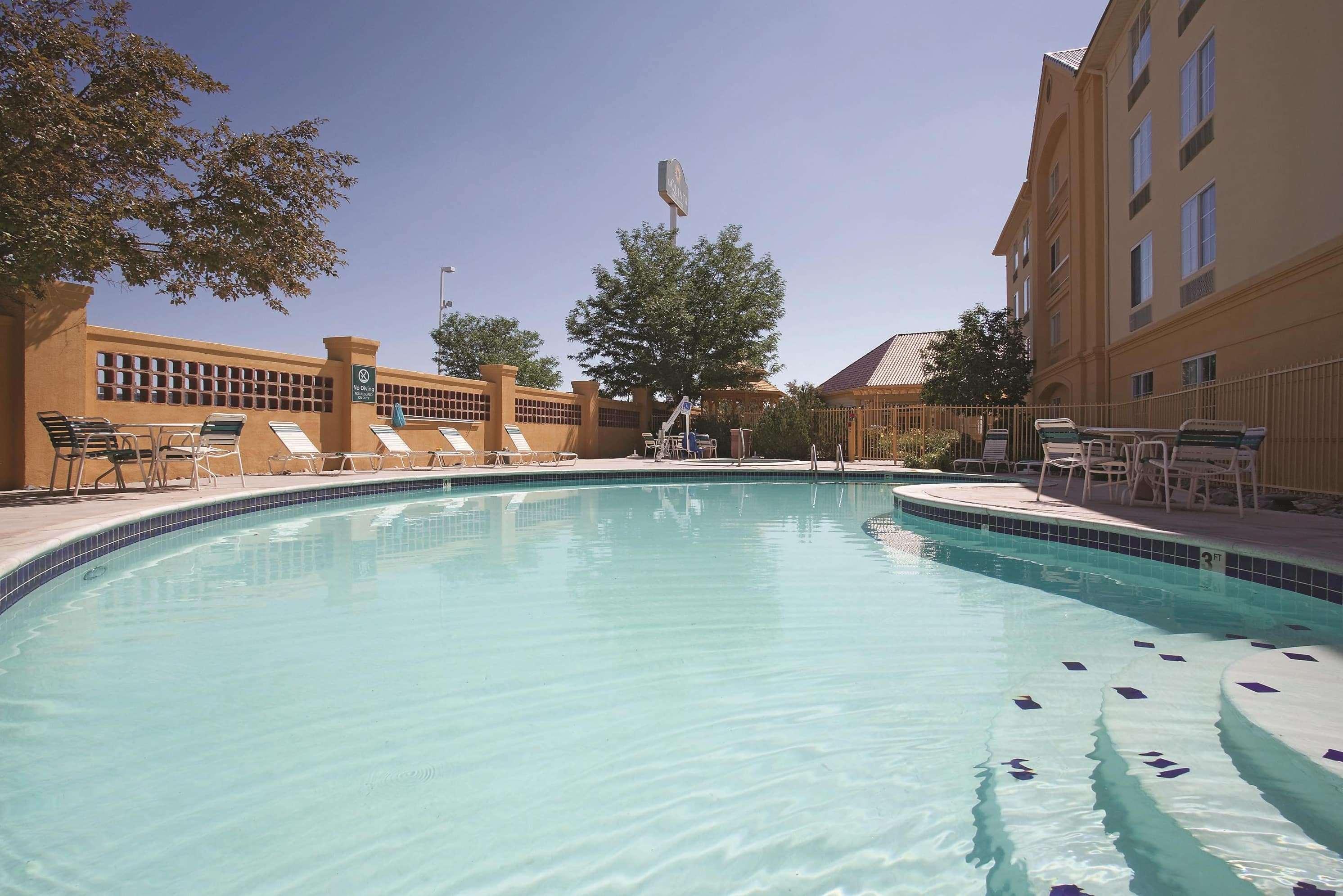 Hotel La Quinta By Wyndham Pueblo Esterno foto